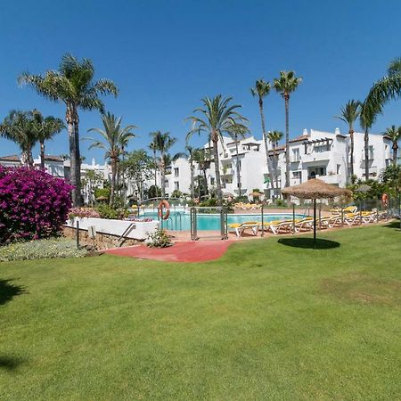 Costa Del Sol Beach Apartment Estepona Exterior photo